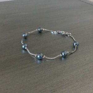 Black pearl bracelet